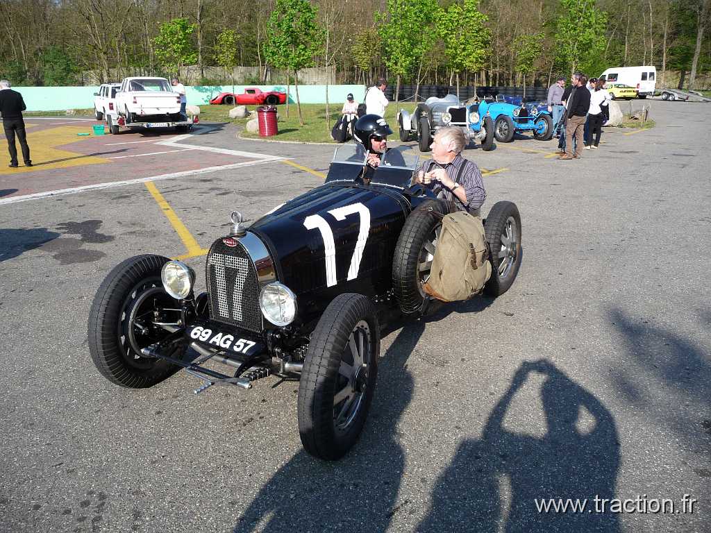 20100424 Biltzheim 01 (47).jpg - 24/04/2010 - 68127 BILTZHEIM5me Rallye Bugatti  l'Anneau du Rhin organis par Caroline Bugatti et Franois RinaldiBUGATTI - Type 35B (copilote Claude MUNSCHY)Immatricule : 69 AG 57
